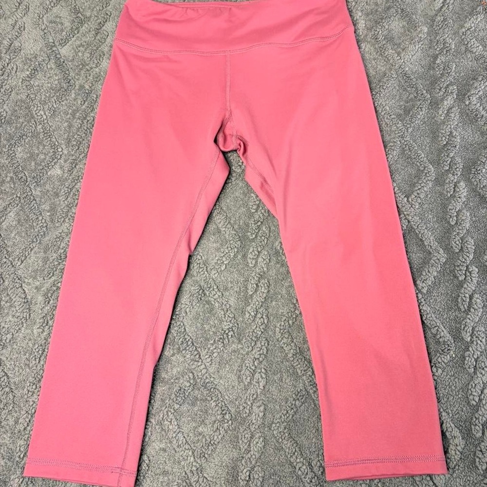 Lululemon Pink High Waist Capri Leggings Stretchy Activewear Women Size M